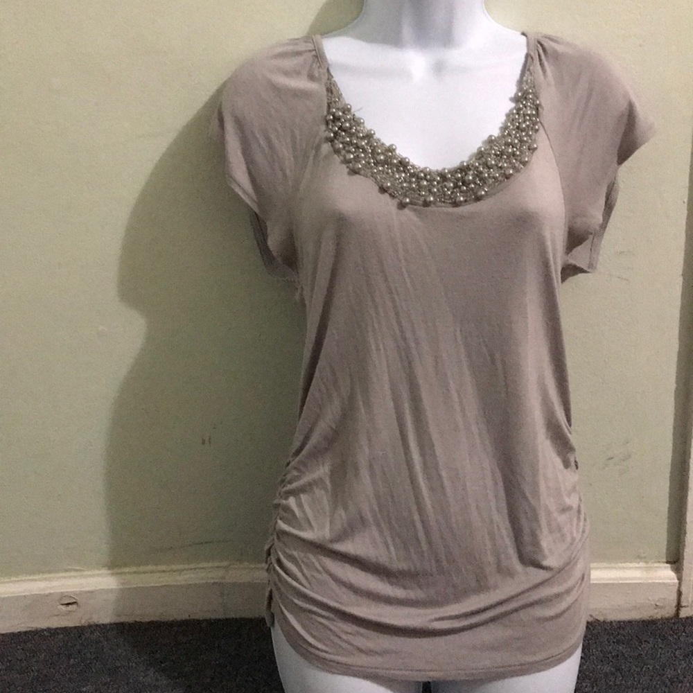 🎈Vintage Grey blouse with pearls on the blouse